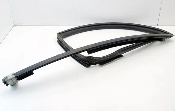 Nissan Almera Tino Loading door glass trim molding NIALTIUKNDL12