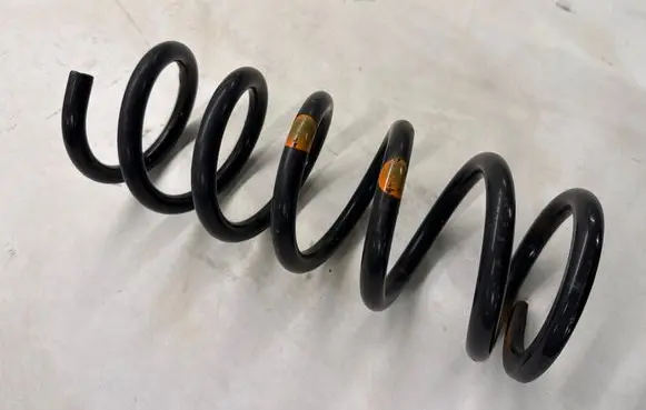Lexus GS 300 350 430 450H Rear coil spring 