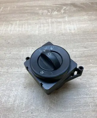 Mercedes-Benz Sprinter W906 Light switch 9065450104