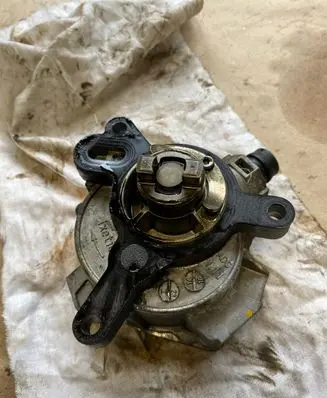 Vacuum pump