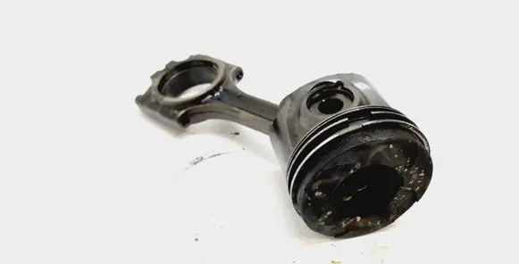 Volvo V70 Piston with connecting rod