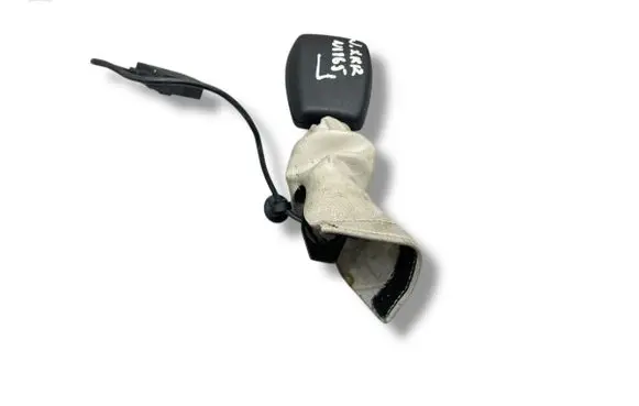 Jaguar XK8 - XKR Front seatbelt buckle C7K9A HJE7017AD 1330