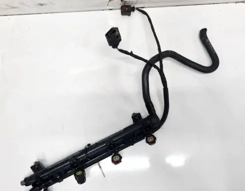Volkswagen Golf V Fuel main line pipe 036133319BN