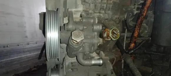 Skoda Octavia Mk1 (1U) Power steering pump KYB