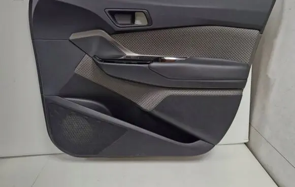 Toyota C-HR I Front door card panel trim 67781-X1B25