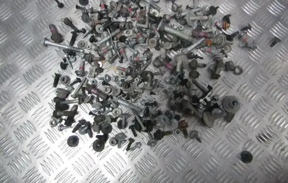 Jaguar XF Nuts/bolts 