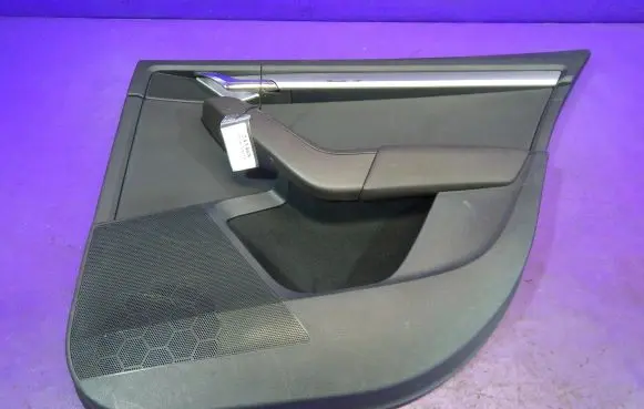 Skoda Octavia Mk3 (5E) Door card panel trim set 5E5867024BG