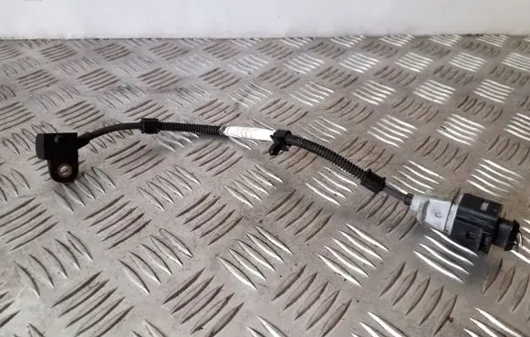 Audi A3 S3 8P Camshaft position sensor 9805840