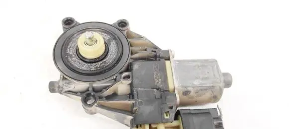 Ford Fiesta Front door window regulator motor 0130822404