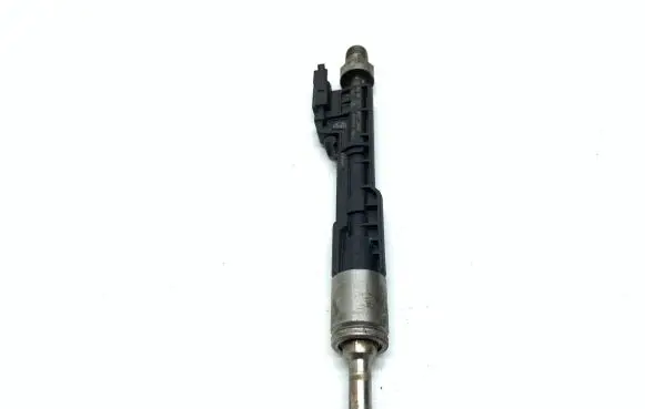 BMW 7 G11 G12 Fuel injector 0261500356 1610012006