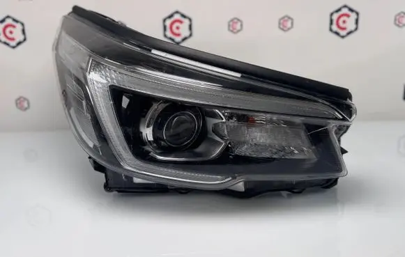 Subaru Forester SK Headlight/headlamp NULL