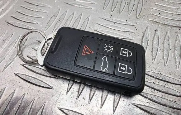 Volvo V40 Ignition key/card 31419350 A2C99482300