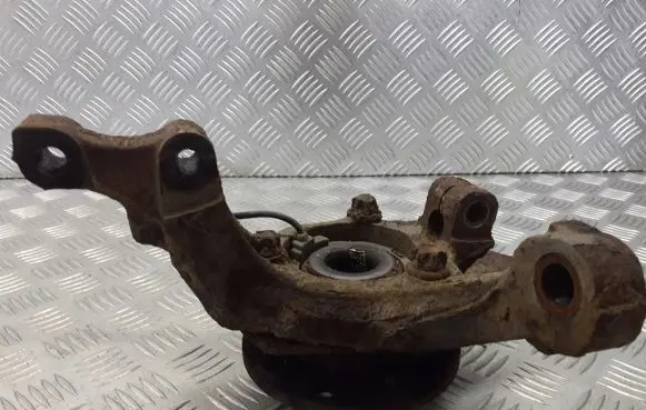 Opel Astra H Front wheel hub spindle knuckle
