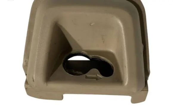 Volvo XC70 Parcel shelf load cover mount bracket 09193489