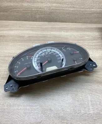 Mazda 5 Speedometer (instrument cluster) CGCC79D