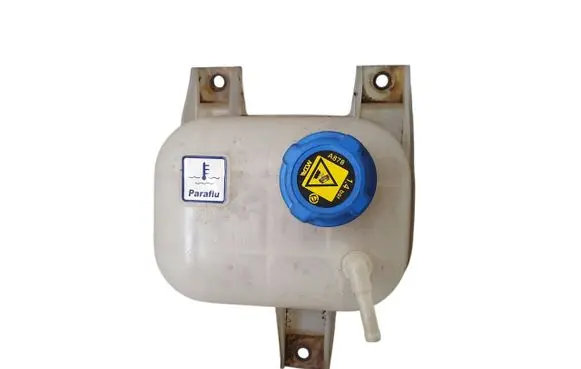 Coolant expansion tank/reservoir