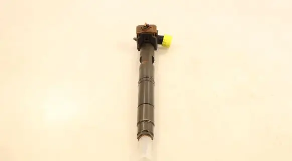 KIA Rio Fuel injector 338002A650