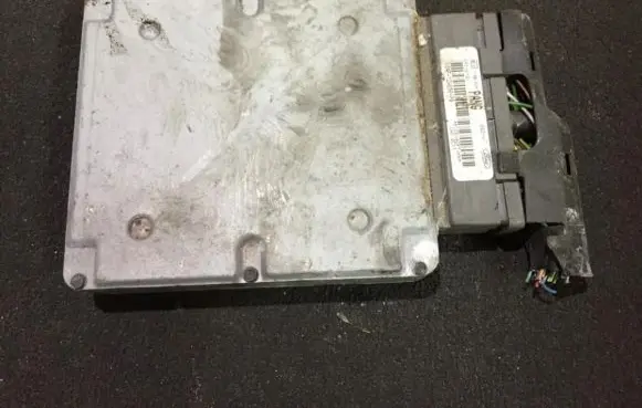 Ford Focus Engine control unit/module ys4f12a650pa pang