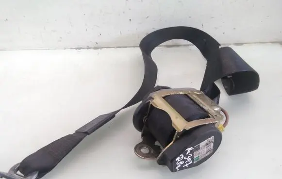 Audi A6 S6 C5 4B Front seatbelt