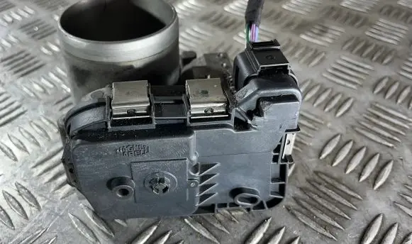 Volkswagen e-Golf Throttle valve 03F133062C 03F133062