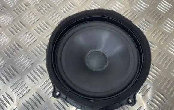 Land Rover Range Rover Sport L320 Front door speaker XQM500280