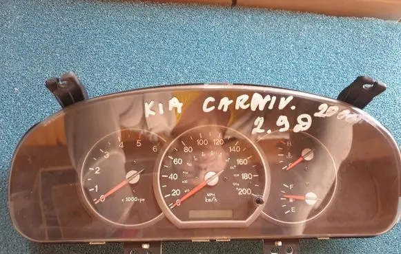 KIA Carnival Speedometer (instrument cluster) L2A0K52A55430 20021120