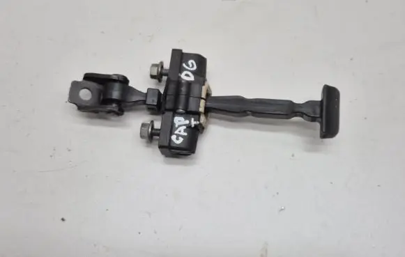 Renault Captur Rear door check strap stopper 824305607R