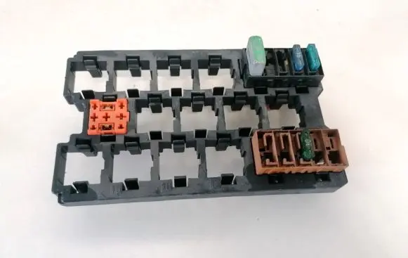 Audi A6 S6 C4 4A Fuse box set 4a0937503a