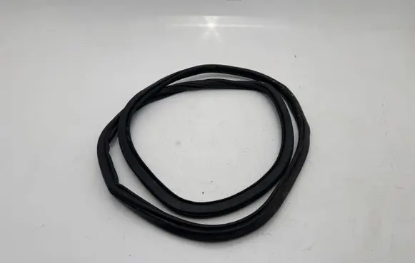 Audi A3 8Y Rubber seal rear door 8Y5833721
