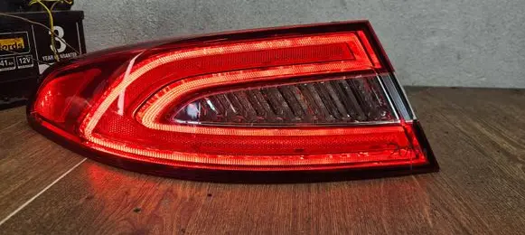 Rear/tail lights