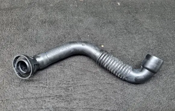 Audi A4 S4 B7 8E 8H Breather/breather pipe/hose 03G103493Q 03G103426B