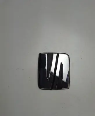 Seat Tarraco Manufacturer badge logo/emblem 575853630B