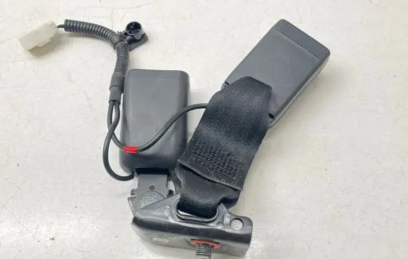 KIA Optima Middle seatbelt buckle (rear) JF6342331A
