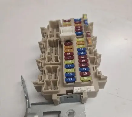 Nissan Qashqai Fuse module 4EB0A