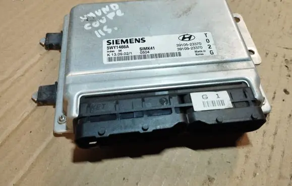Hyundai Coupe Engine control unit/module 3910523370 5WY1466A
