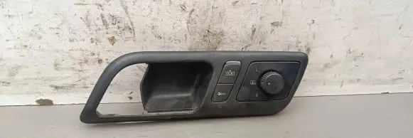Volkswagen Polo Wing mirror switch 6Q1837247G