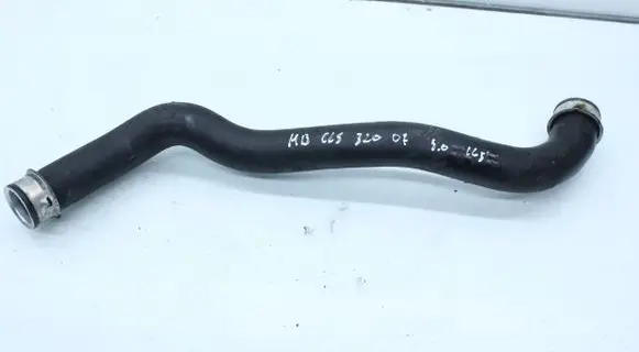 Mercedes-Benz CLS C219 Engine coolant pipe/hose A2115015382