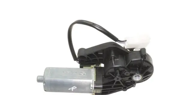 Mercedes-Benz CLS C219 Seat adjustment motor 0390203207