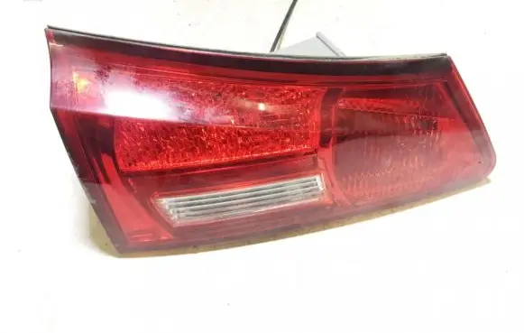 Lexus IS 220D-250-350 Tailgate rear/tail lights