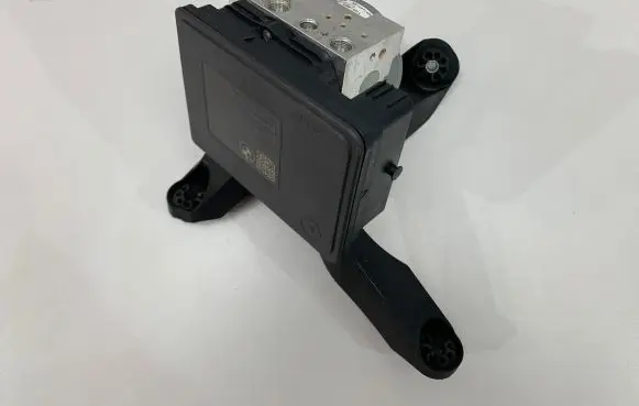 BMW X2 F39 ABS Pump 6891409