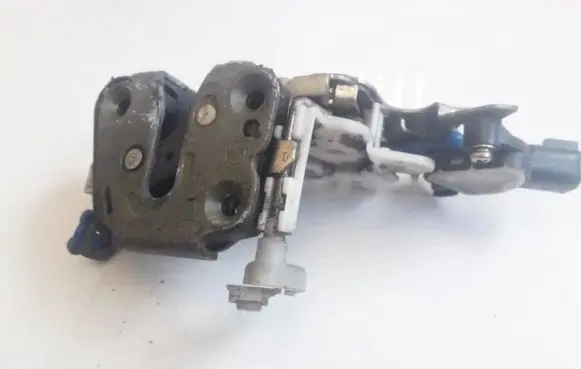 Nissan Micra Front door lock
