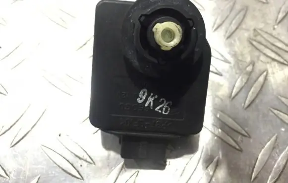 KIA Clarus Headlight level adjustment motor 9091000000