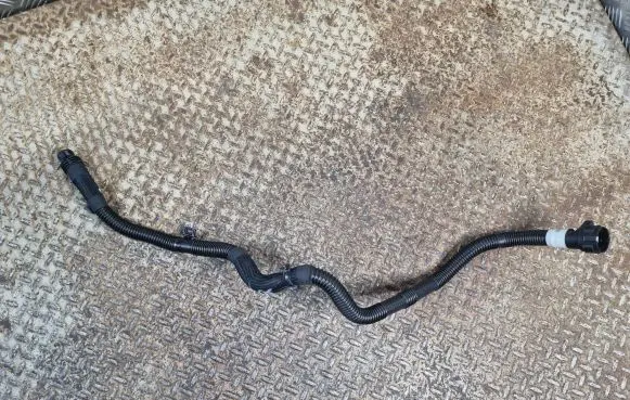 Tesla Model Y Engine coolant pipe/hose 150472199D