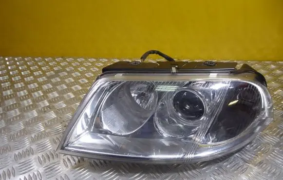 Volkswagen PASSAT B5.5 Headlight/headlamp hvw1261l00e