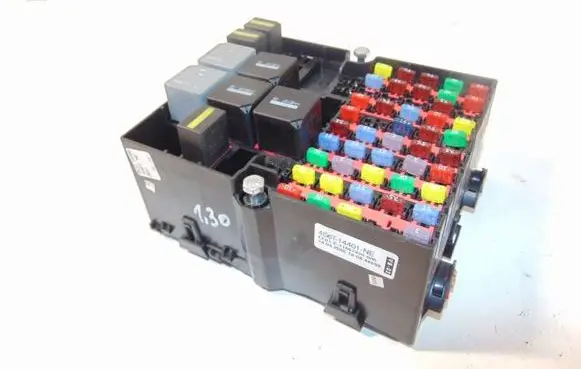 Ford Fiesta Fuse module 4S6T14401NE