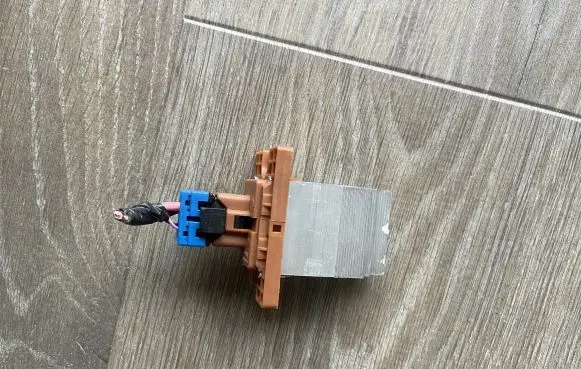KIA Pro Cee'd III Heater blower motor/fan resistor