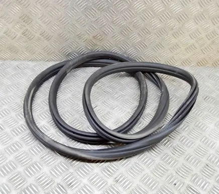 Rubber seal rear door