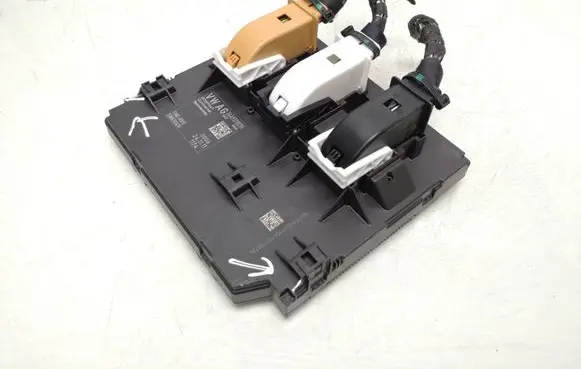 Volkswagen PASSAT B7 Comfort/convenience module 3AA937087H