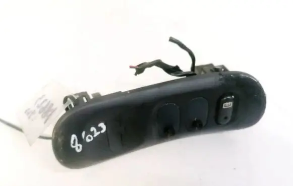 Renault Espace III Windscreen/window heater switch