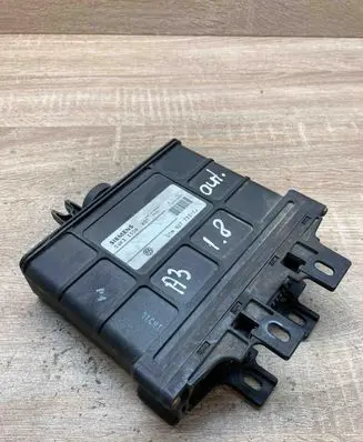 Audi A3 S3 8L Gearbox control unit/module 01M927733CJ 5WK33306 K01